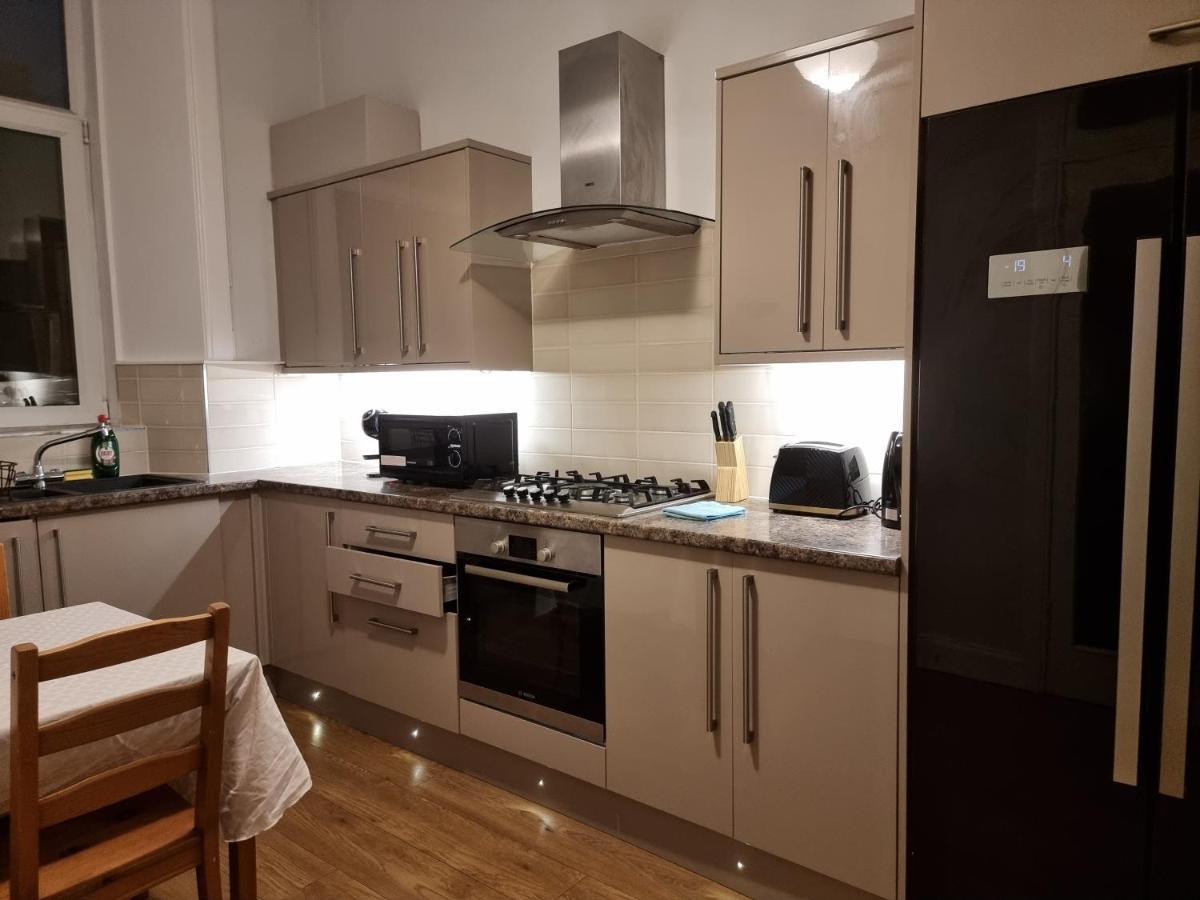Bright 3 Bedroom Edinburgh City Apt Exterior foto